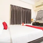 Honey House Hotel
